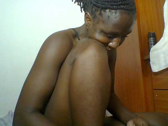 Chocolateskin4 live cam on BongaCams