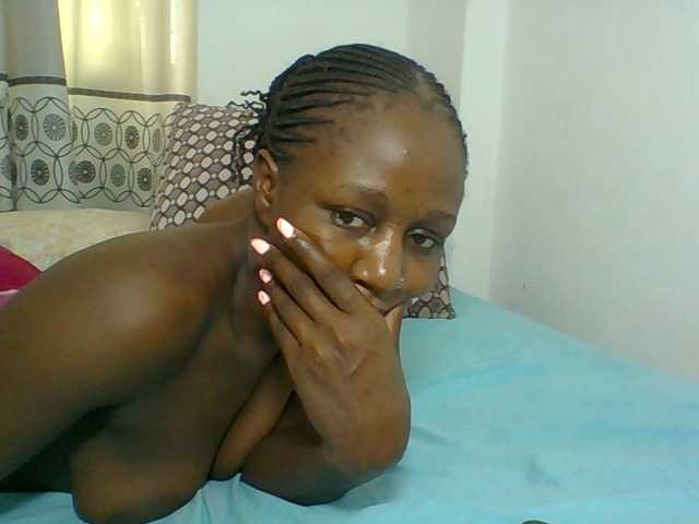 Chocolateskin4 live cam on BongaCams