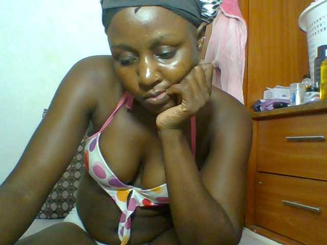 Chocolateskin4 live cam preview