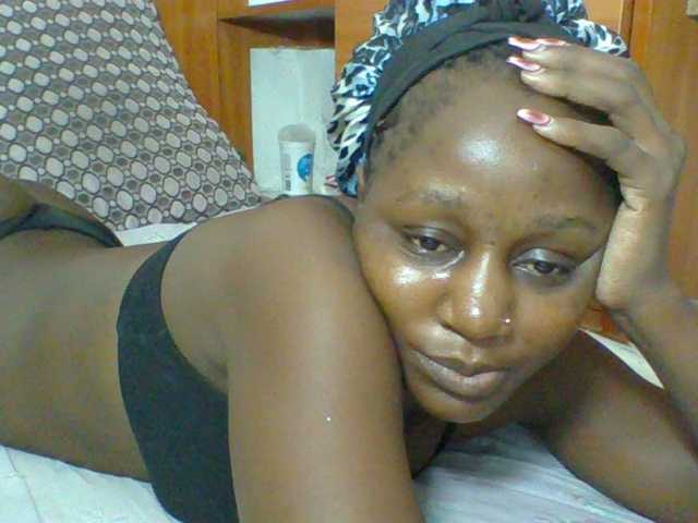 Chocolateskin4 live cam preview
