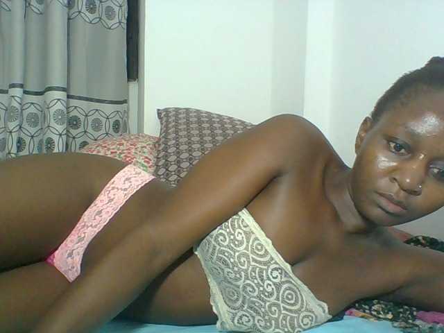 Chocolateskin4 live cam on BongaCams