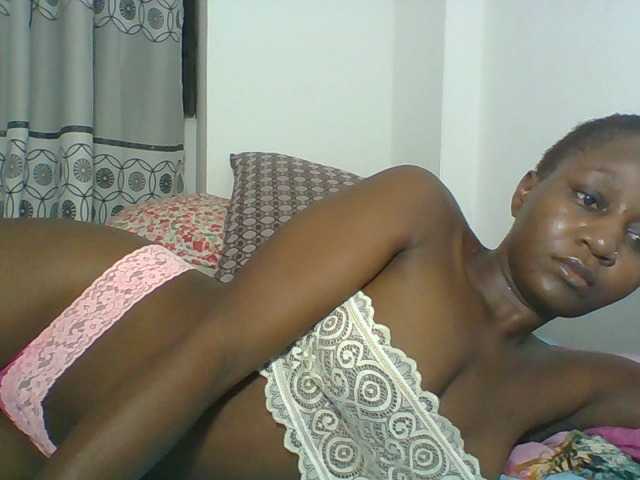 Chocolateskin4 live cam on BongaCams