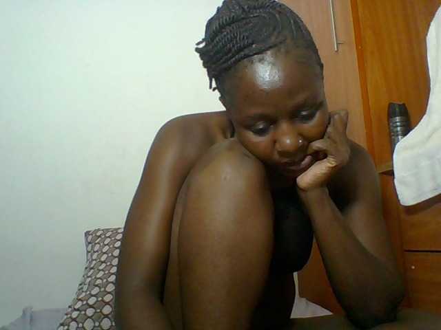 Chocolateskin4 live cam on BongaCams