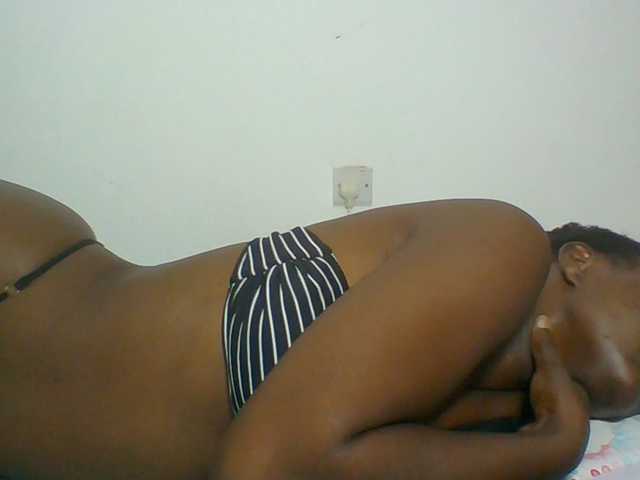 Chocolateskin4 live cam on BongaCams