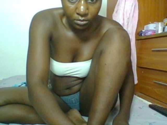 Chocolateskin4 live cam on BongaCams