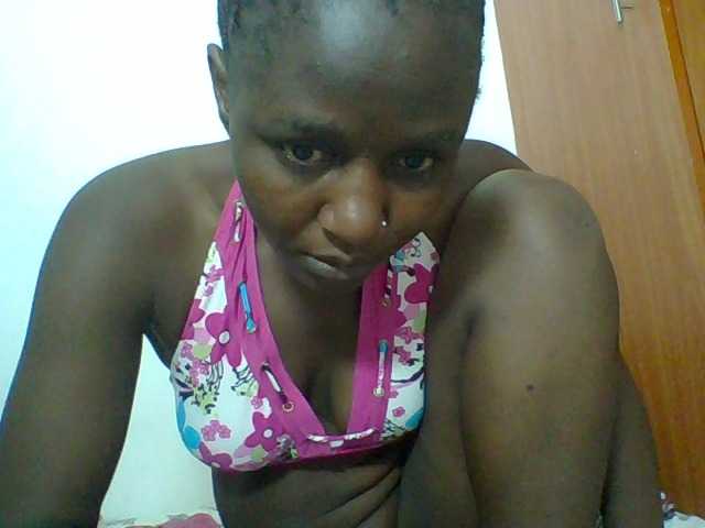 Chocolateskin4 live cam on BongaCams