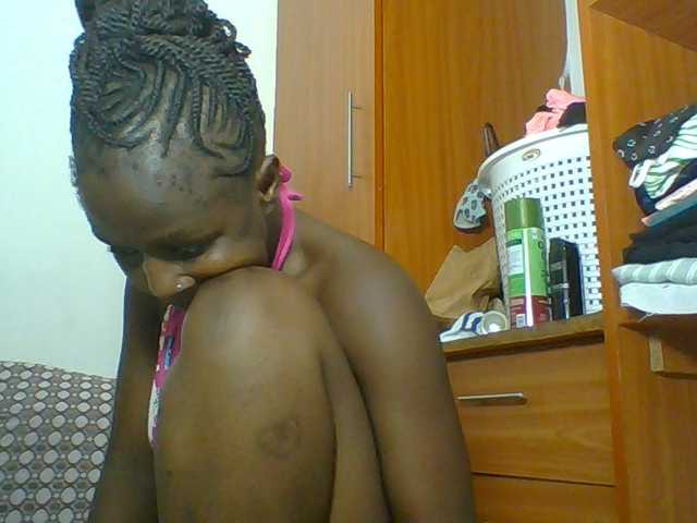 Chocolateskin4 live cam on BongaCams