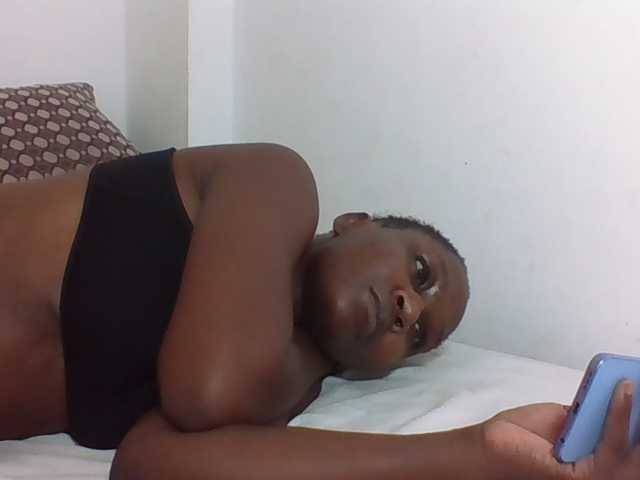Chocolateskin4 live cam on BongaCams