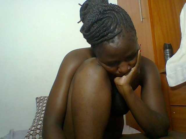 Chocolateskin4 live cam on BongaCams