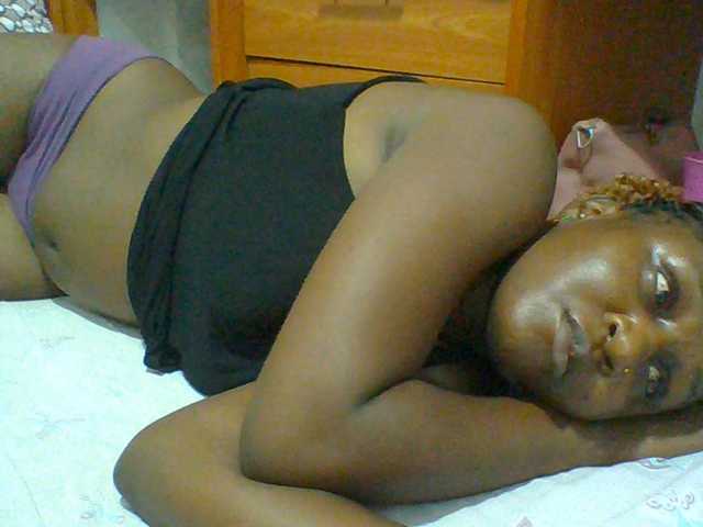 Chocolateskin4 live cam preview
