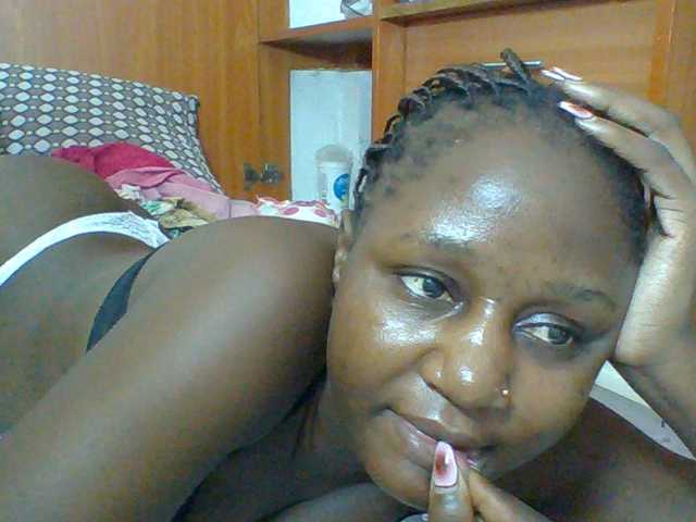 Chocolateskin4, en directo ahora en BongaCams