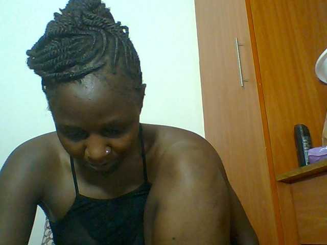 Chocolateskin4 live cam preview
