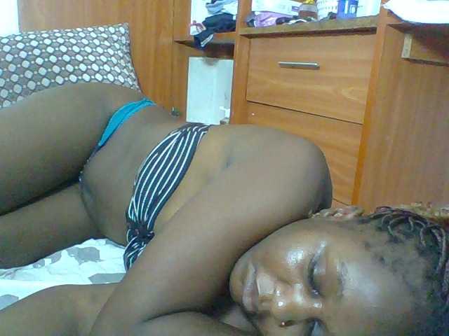 Chocolateskin4, live now on BongaCams