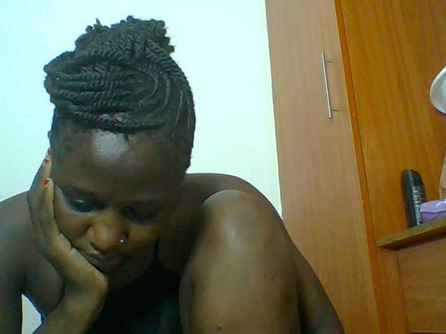 Chocolateskin4 live cam preview