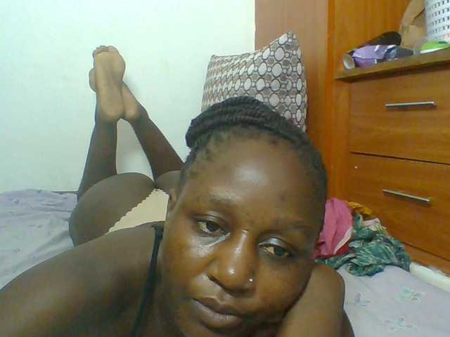 Chocolateskin4 live cam preview