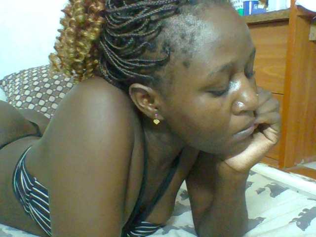 Chocolateskin4 live cam on BongaCams