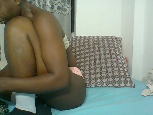Chocolateskin4 live cam on BongaCams