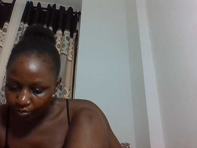 Chocolateskin4 live cam on BongaCams