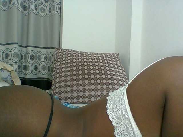 Chocolateskin4 live cam on BongaCams