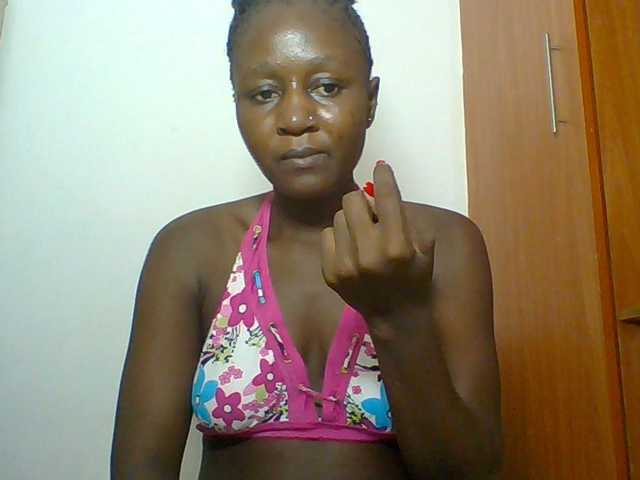 Chocolateskin4 live cam on BongaCams