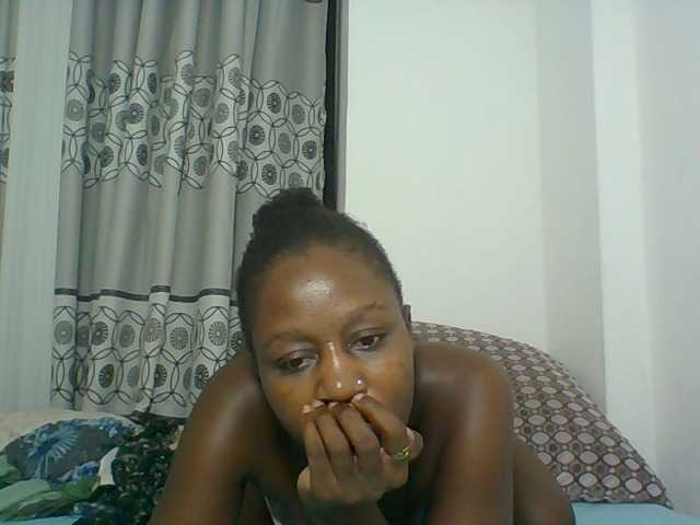 Chocolateskin4 live cam on BongaCams