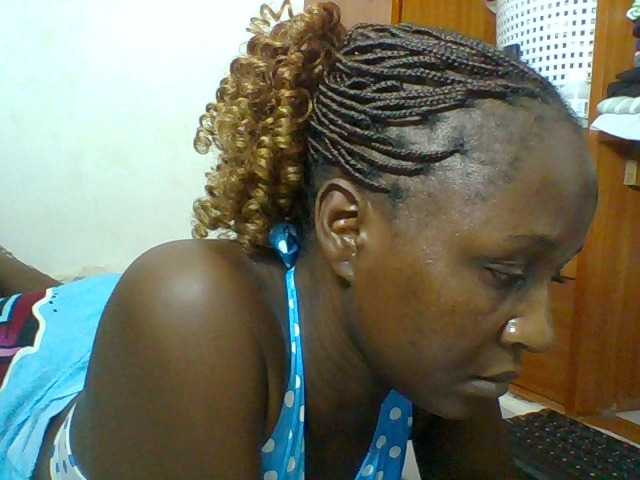 Chocolateskin4 live cam preview