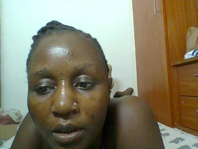 Chocolateskin4 live cam on BongaCams
