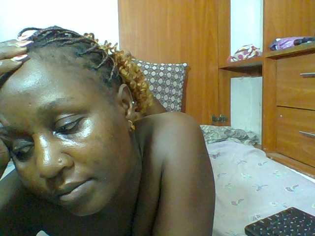 Chocolateskin4 live cam preview