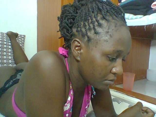 Chocolateskin4 live cam on BongaCams