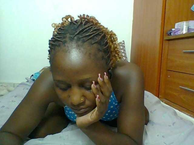 Chocolateskin4 live cam preview