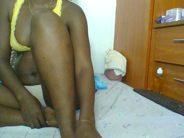 Chocolateskin4 live cam on BongaCams