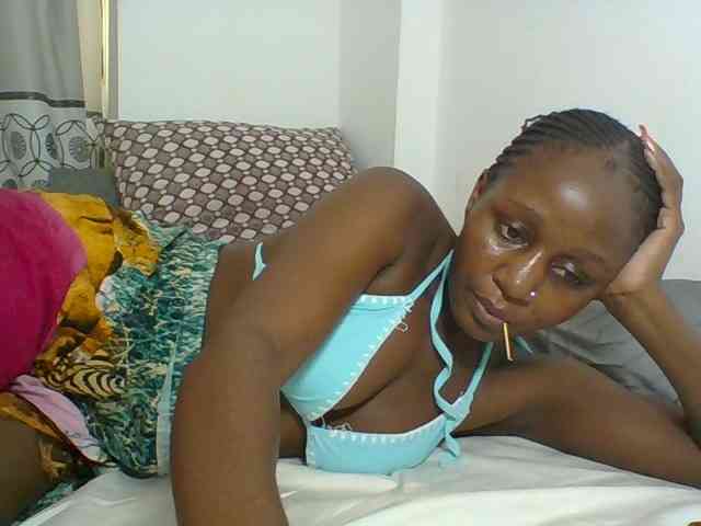 Chocolateskin4 Live Webcam on BongaCams