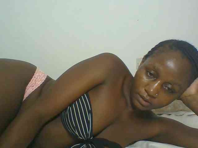 Chocolateskin4 Live Webcam on BongaCams