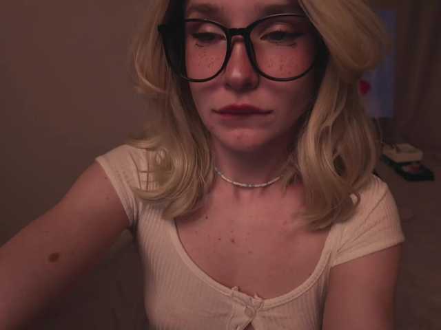 Maddison's BongaCams show and profile