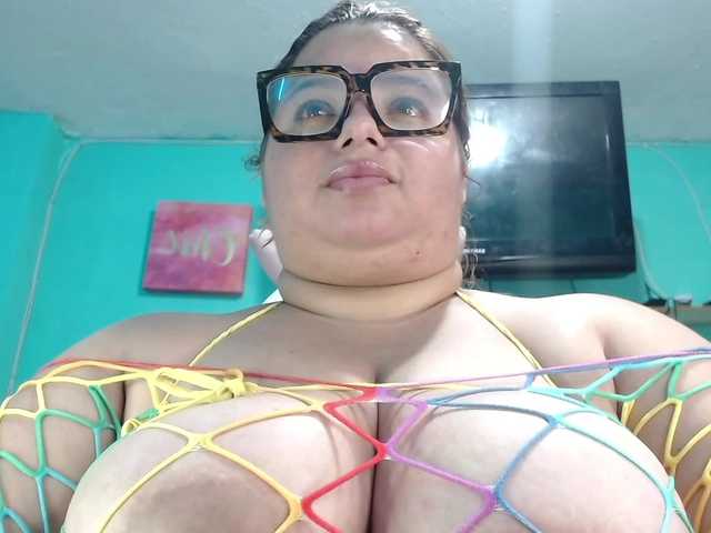 lexxy-bbw live webcam show