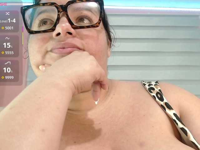 lexxy-bbw live webcam show