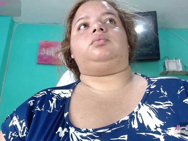 lexxy-bbw live cam on BongaCams