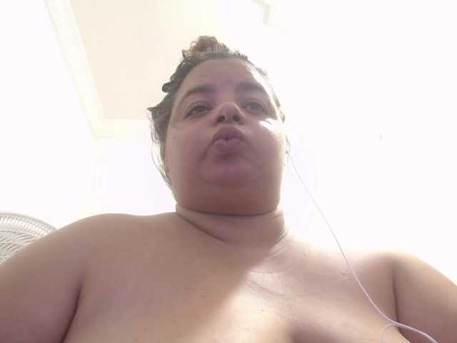lexxy-bbw live cam on BongaCams