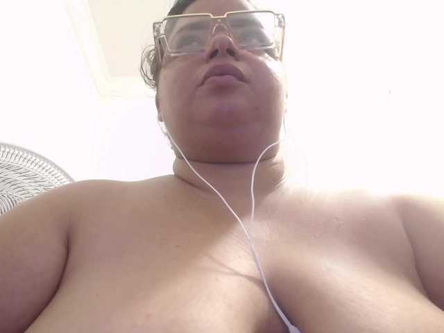 lexxy-bbw
