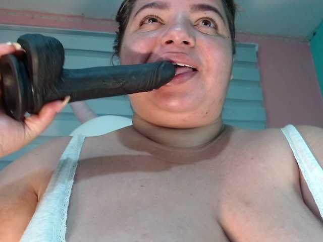 lexxy-bbw live cam on BongaCams