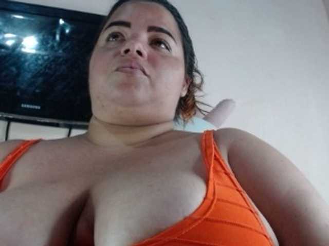lexxy-bbw live cam on BongaCams