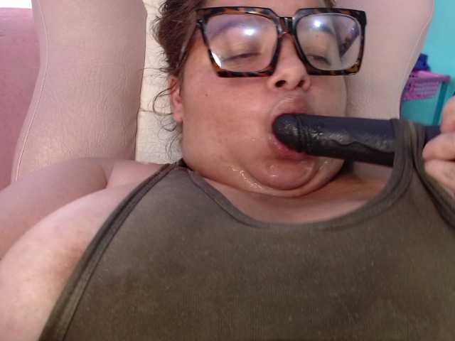 lexxy-bbw live cam on BongaCams