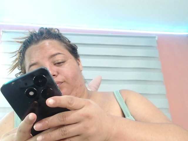 lexxy-bbw live webcam show