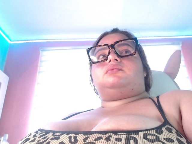 lexxy-bbw live cam on BongaCams