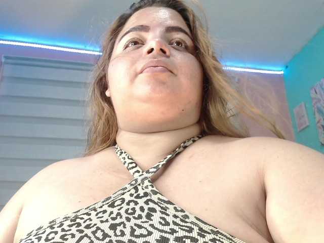 lexxy-bbw live cam on BongaCams