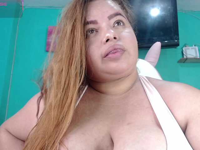 lexxy-bbw live cam on BongaCams