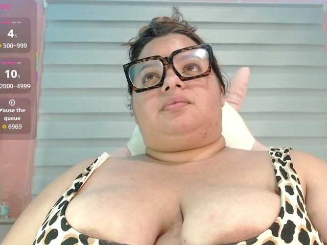 lexxy-bbw live webcam show