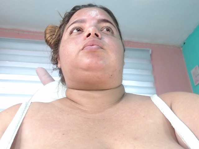 lexxy-bbw live cam on BongaCams