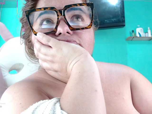lexxy-bbw live cam on BongaCams