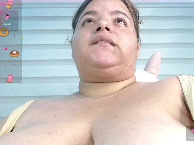 lexxy-bbw live cam on BongaCams